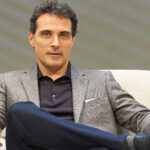 Rufus Sewell: Der Vielseitige Britische Schauspieler