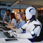 KI im Büro: Wie mittelständische Unternehmen mit smarten Tools dem Fachkräftemangel begegnen